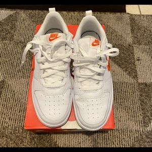 Nike Court Borough Low GS